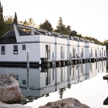 The Sea Lodges Portoroz - Bootshaus Floating Sea House מראה חיצוני תמונה